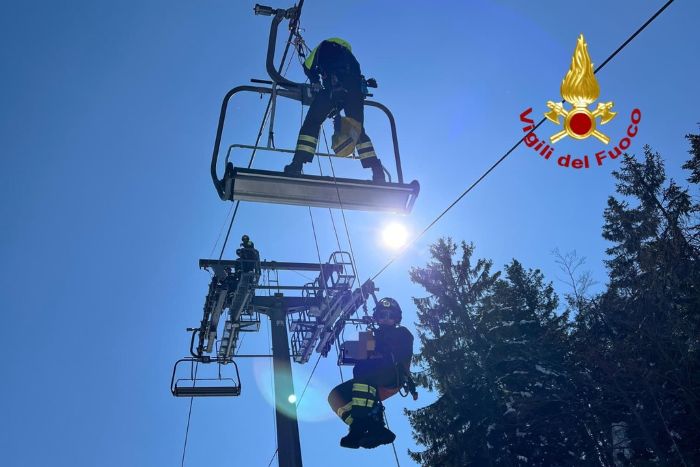 Vigili del fuoco: esercitazioni all'alpe di Mera