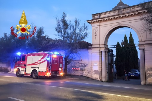 vigili del fuoco cimitero vercelli