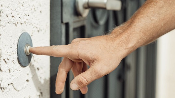 Arona, attenzione a finti tecnici dell'acqua