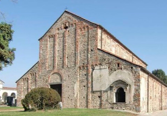 Oleggio basilica San Michele