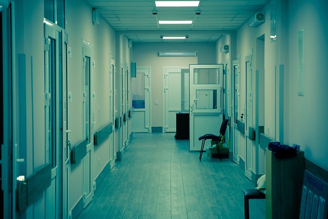 corridor 5985432 640