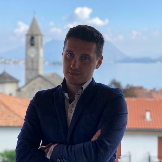 Baveno, l'assessore Sabatella lascia la maggioranza e sfida il sindaco Monti